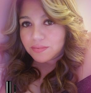 Meet your Posher, Esmeralda